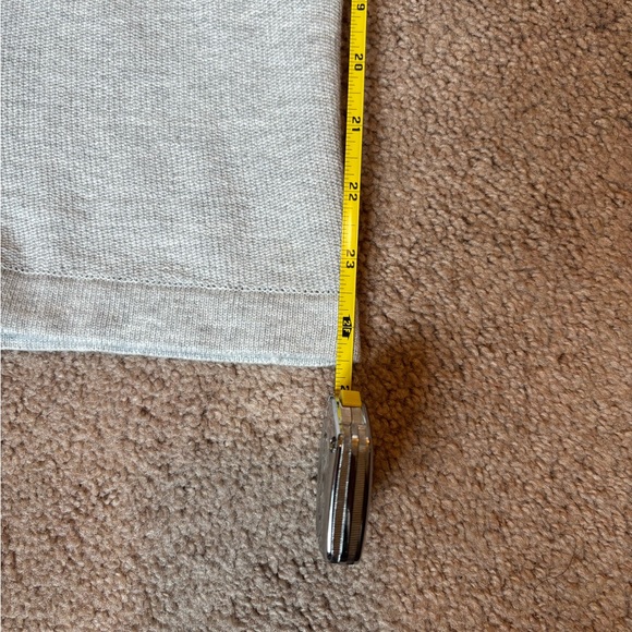 Banana Republic short sleeve knit button through polo - Picture 4 of 4